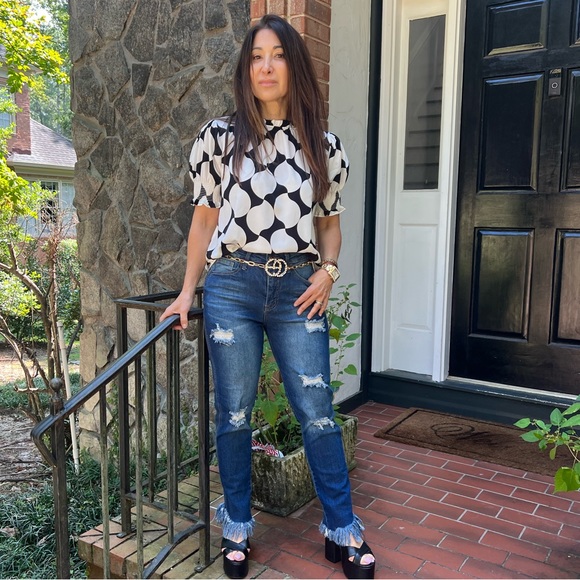 32 Boho Print Ruffle Smocking Detailed Sleeve Top - Picture 2 of 6